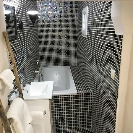 Apartament Appartements Nimes
